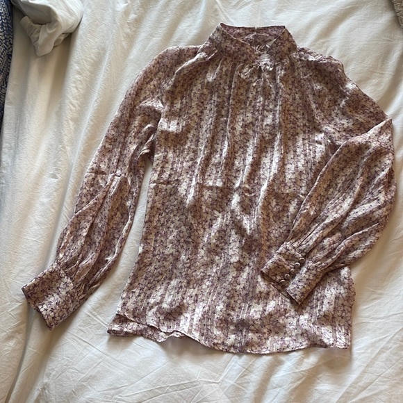 H&M lilac long sleeve blouse with a white floral print and mock neck - Picture 3 of 5